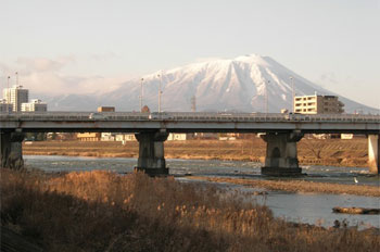 新山舟橋往来と長松寺